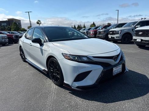 Used 2021 Toyota Camry TRD w/ TRD Package w/JBL Audio FWD image 4