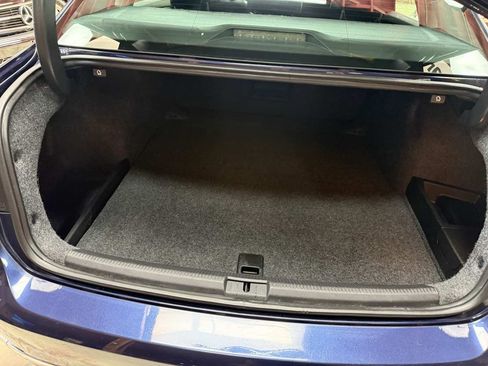 Used 2014 Volkswagen Passat TDI SEL Premium FWD image 32