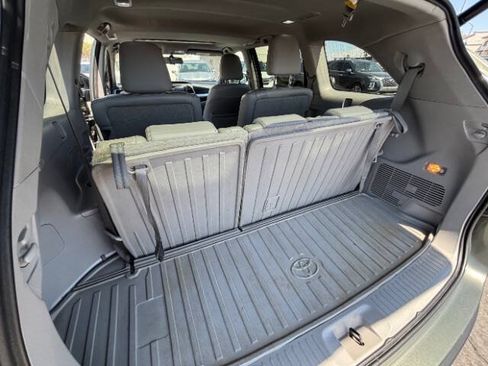 Used 2016 Toyota Highlander XLE AWD/4WD image 20