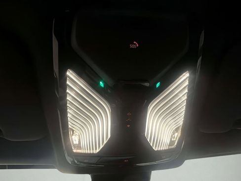 Used 2022 BMW X5 sDrive40i w/ Premium Package image 32