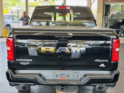 Used 2025 RAM 1500 Laramie w/ Laramie Southwest Edition AWD/4WD image 9