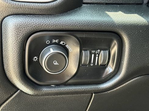 Used 2020 RAM 3500 Tradesman AWD/4WD image 21
