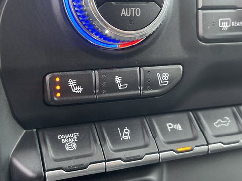 Used 2023 GMC Sierra 2500 Denali w/ Denali Ultimate Package image 25