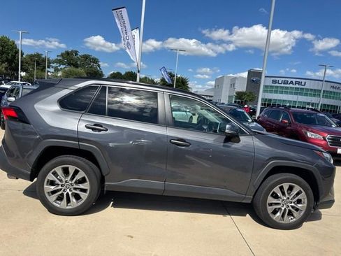 Used 2023 Toyota RAV4 XLE Premium FWD image 2