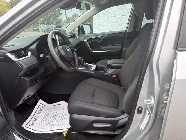Used 2025 Toyota RAV4 LE AWD/4WD image 12