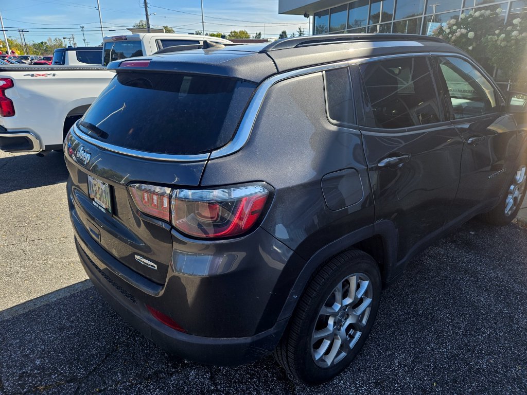 Used 2022 Jeep Compass Latitude AWD/4WD image 5