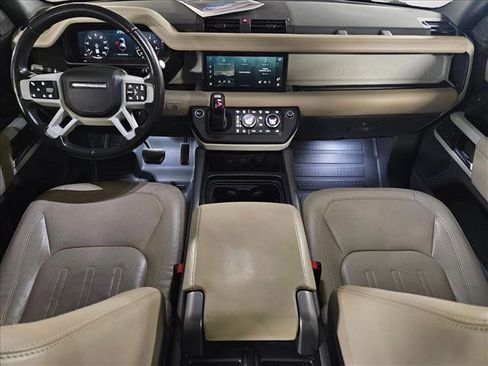 Used 2020 Land Rover Defender 110 HSE image 19