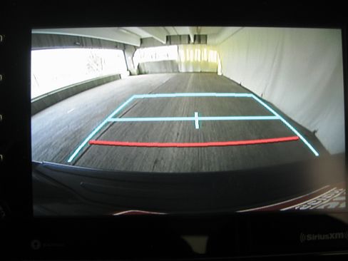 Used 2021 Toyota Prius LE image 17