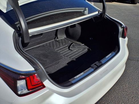 Used 2023 Lexus ES 350 image 11