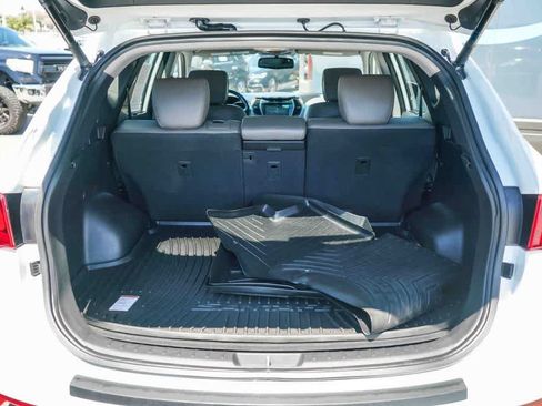 Used 2018 Hyundai Santa Fe Sport w/ Cargo Package AWD/4WD image 20