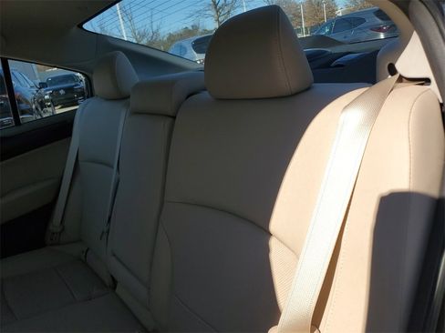 Used 2016 Subaru Legacy 2.5i Limited image 13