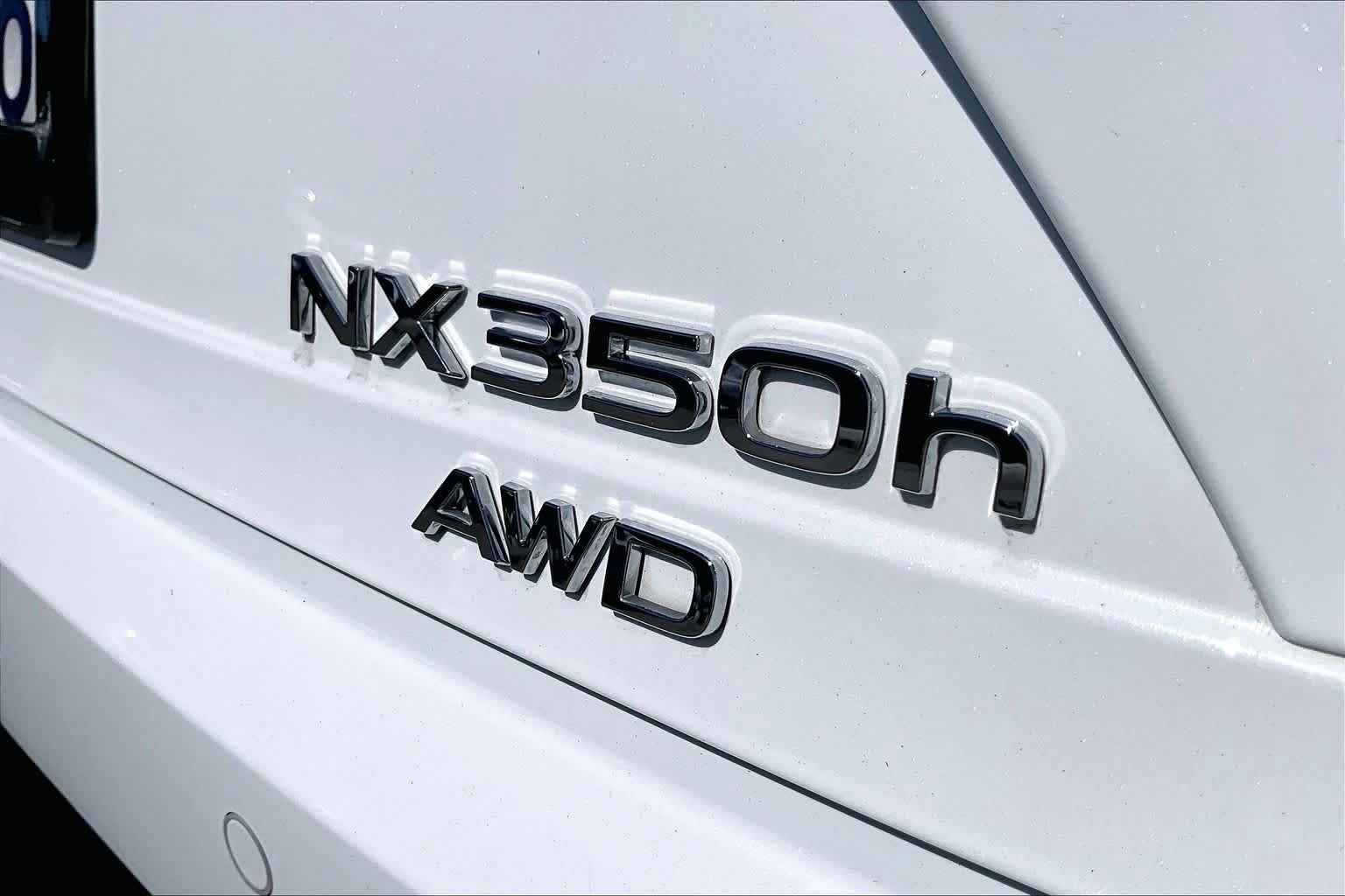 Certified 2026 Lexus NX 350 AWD w/ Accessory Package (2T) image 9