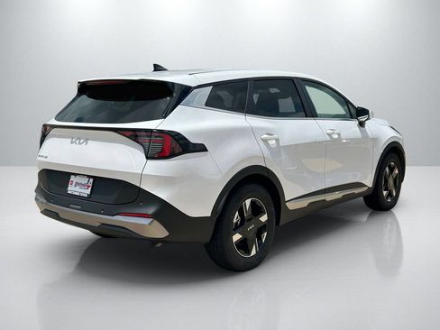 Used 2026 Kia Sportage LX FWD image 5