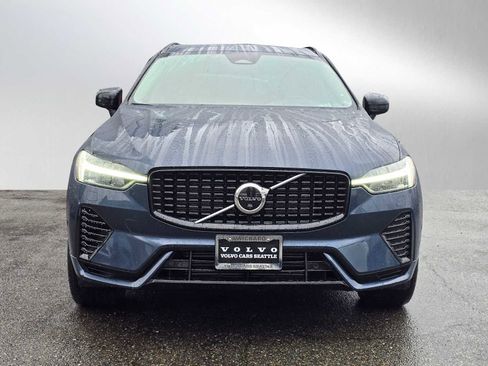 Certified 2023 Volvo XC60 T8 Plus w/ Climate Package image 8