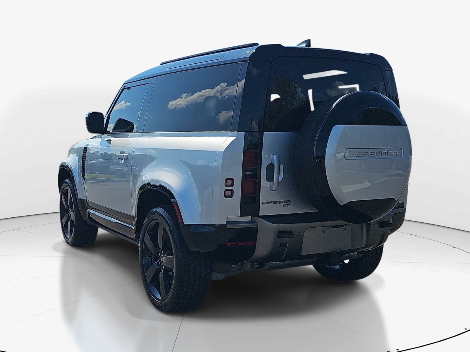 Used 2023 Land Rover Defender 90 X-Dynamic SE AWD/4WD image 6