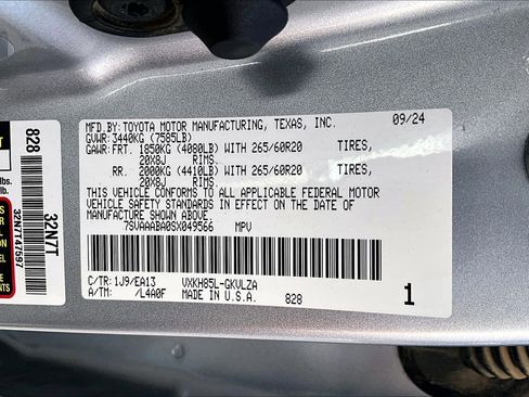 Used 2025 Toyota Sequoia SR5 image 36