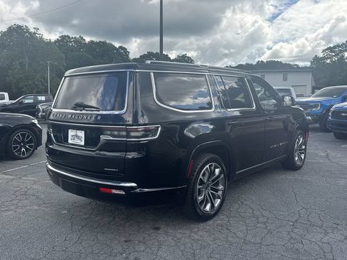 Used 2023 Jeep Grand Wagoneer Series III AWD/4WD image 7