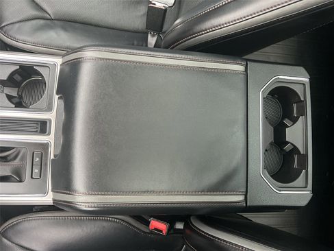 Used 2018 Ford F150 Platinum w/ Technology Package image 24