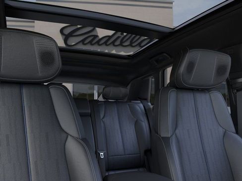 New 2025 Cadillac Lyriq Luxury w/ LPO, Floor Liner Package image 24
