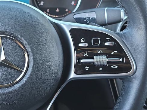 Used 2022 Mercedes-Benz GLC 300 image 21