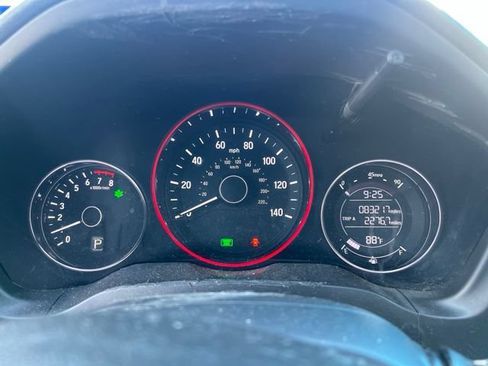 Used 2021 Honda HR-V LX image 14