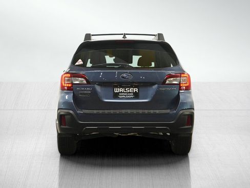 Used 2018 Subaru Outback 2.5i Premium AWD/4WD image 4