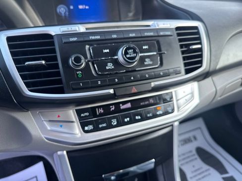 Used 2013 Honda Accord LX image 19
