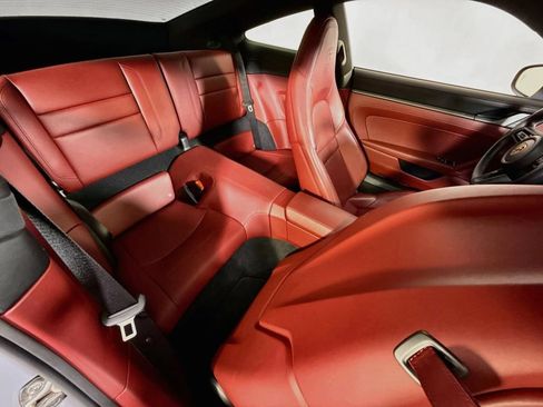 Certified 2024 Porsche 911 Carrera RWD image 19