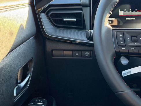 New 2026 Nissan Kicks SR image 23