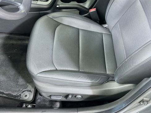 Used 2017 Hyundai Elantra Limited FWD image 19