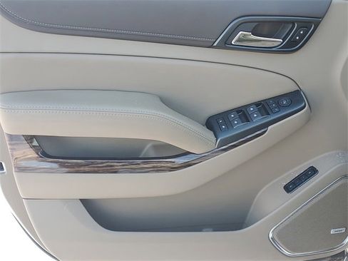 Certified 2019 GMC Yukon SLT w/ Open Road Package image 16