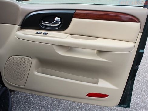 Used 2004 GMC Envoy SLT AWD/4WD image 28