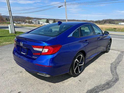 Used 2018 Honda Accord Sport image 8