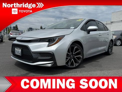 Used 2020 Toyota Corolla SE w/ Carpet Mat Package (TMS) FWD image 2