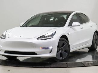 Used 2018 Tesla Model 3 Long Range RWD video 1