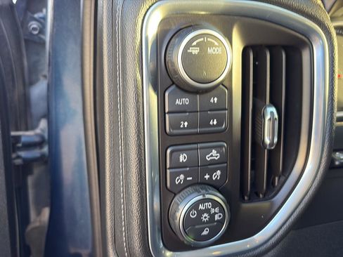 Used 2020 Chevrolet Silverado 2500 LTZ image 21