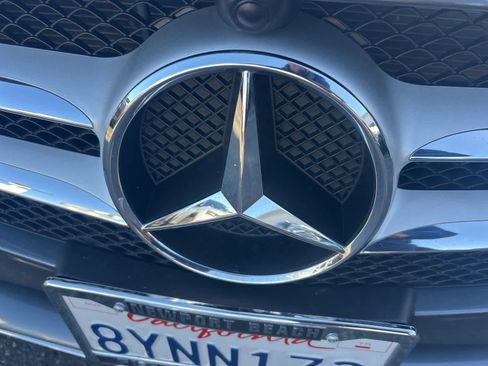 Used 2018 Mercedes-Benz C 300 Sedan image 13