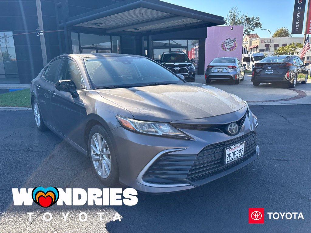 Used 2023 Toyota Camry LE FWD image 1
