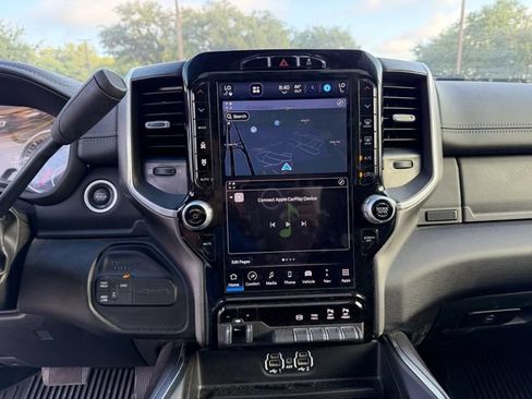 Used 2024 RAM 2500 Laramie w/ Night Edition AWD/4WD image 15
