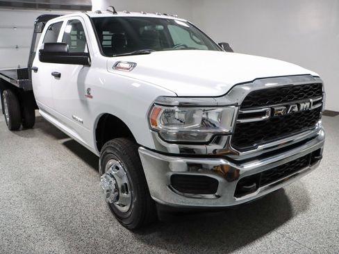 Used 2022 RAM 3500 Tradesman image 6