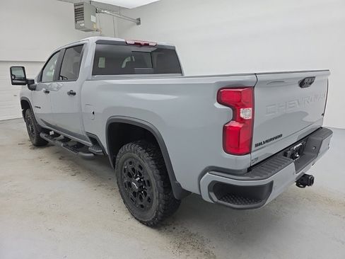 Used 2024 Chevrolet Silverado 2500 LT w/ Z71 Sport Edition image 10