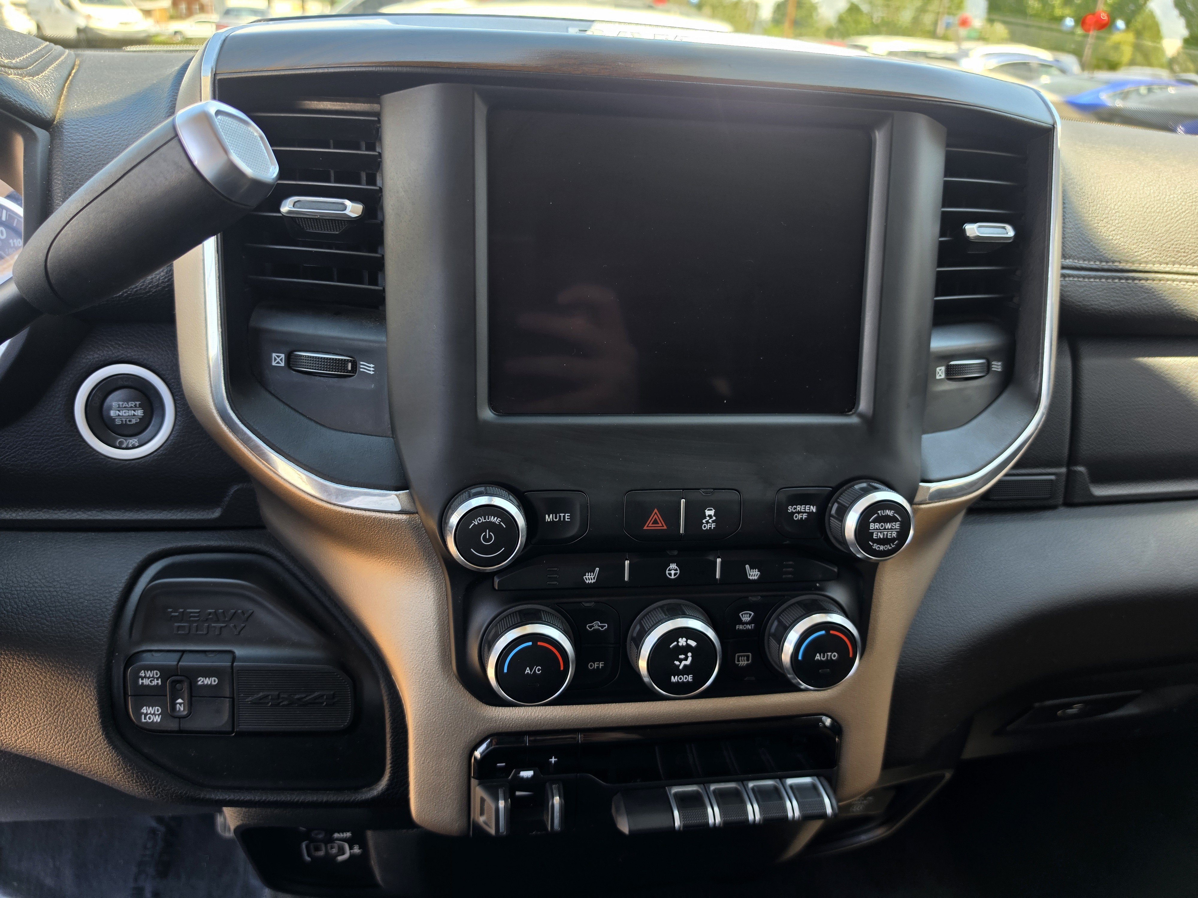 Used 2022 RAM 2500 Laramie AWD/4WD image 14