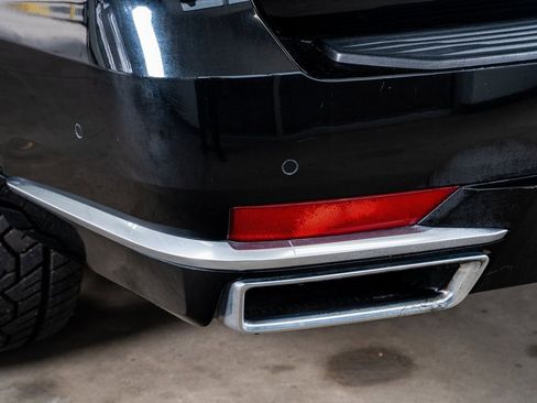 Used 2021 Cadillac Escalade Premium Luxury w/ Driver Assist Tech Package image 22