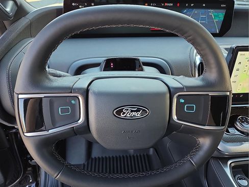 New 2026 Ford Expedition Platinum w/ Stealth Appearance Package image 24