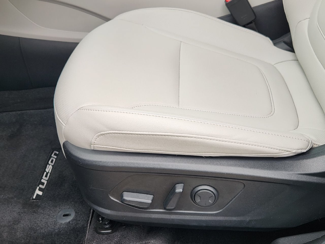 Used 2025 Hyundai Tucson SEL FWD image 22