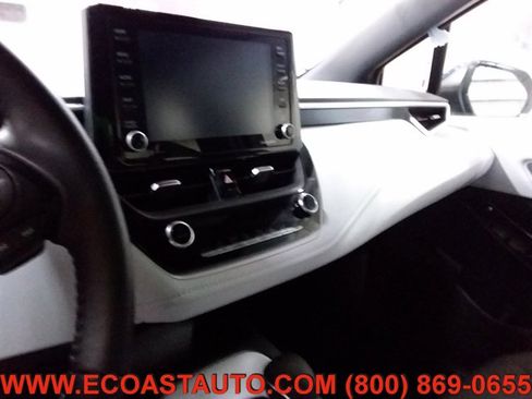 Used 2022 Toyota Corolla SE image 12