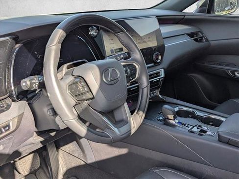 Used 2025 Lexus RX 350 Premium Plus image 10