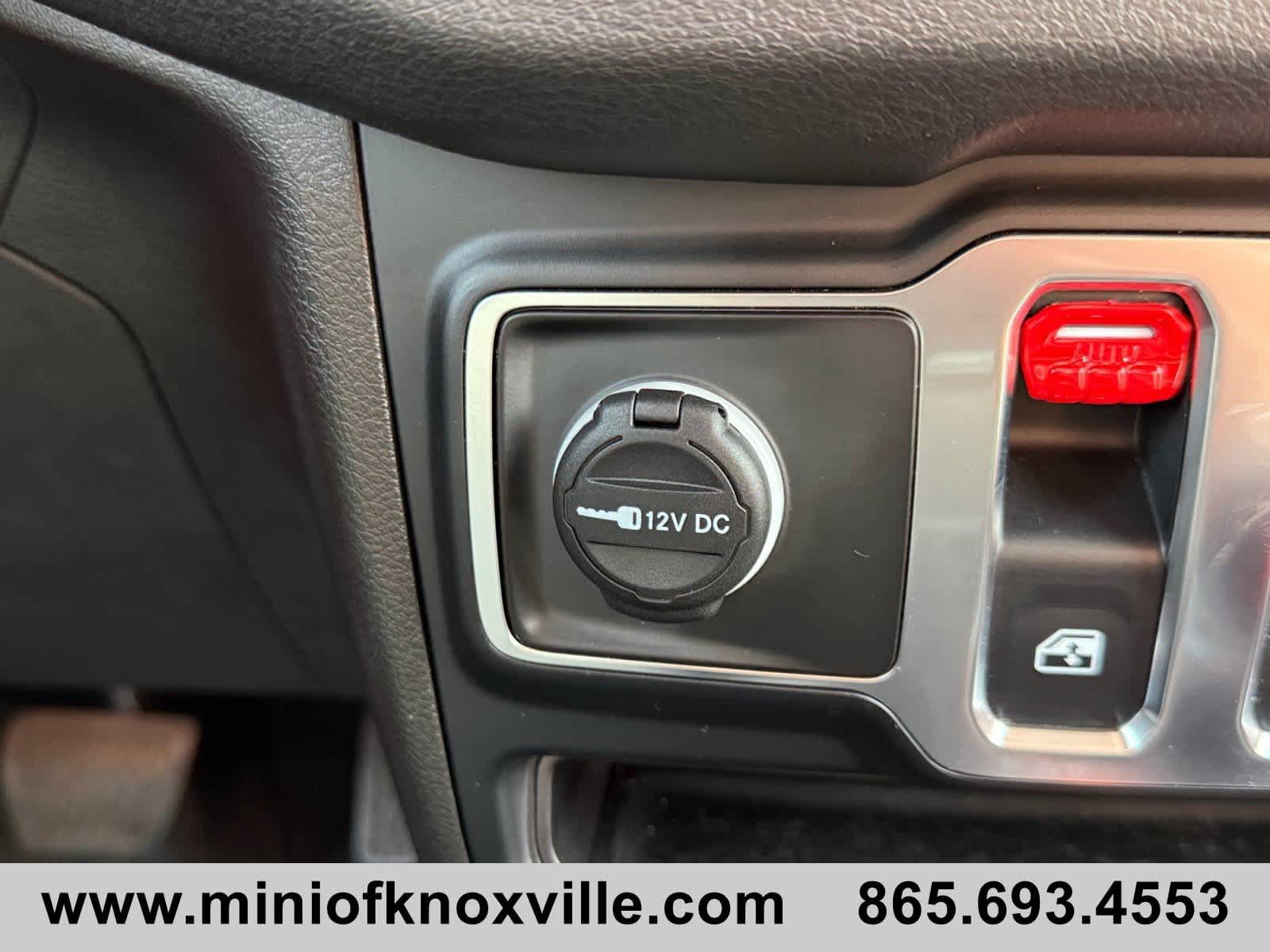 Used 2024 Jeep Wrangler Sport AWD/4WD image 25
