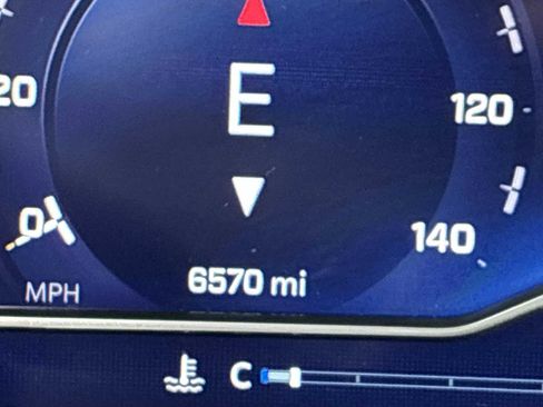 Used 2025 Chevrolet Silverado 1500 LT image 12