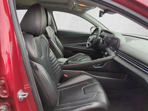 Used 2024 Hyundai Elantra Limited image 22